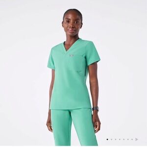 Women's Green V-Neck Scrub Top